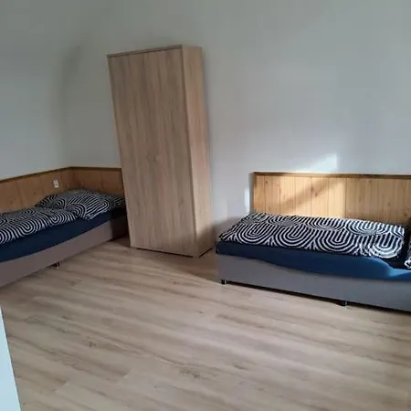 Domcek Na Namesti Dovolenkový dom Ziar nad Hronom